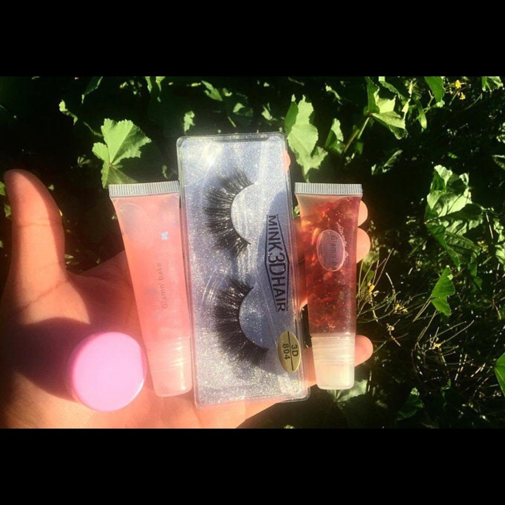 Lash and lipgloss duo